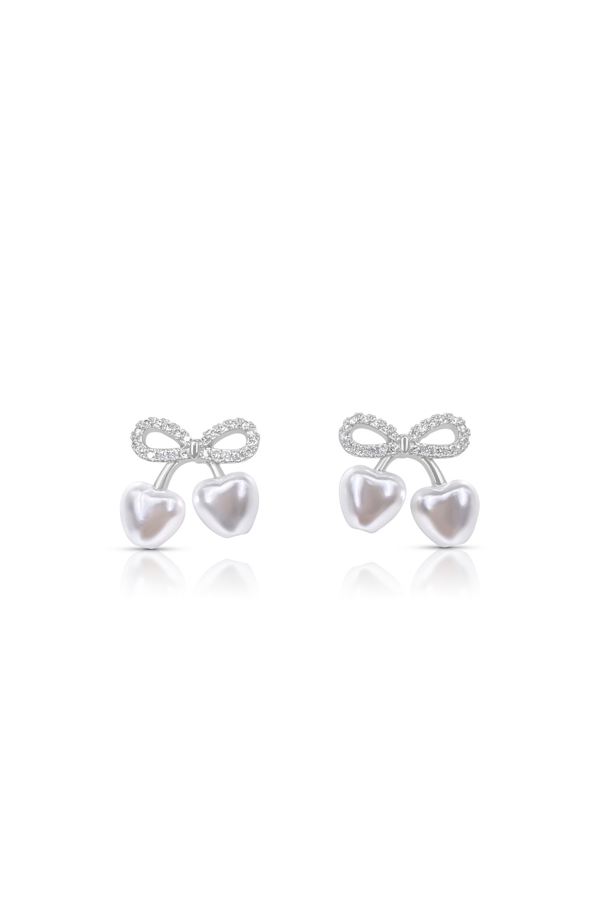 🎁 Pearl Kiss Earrings (100% off)
